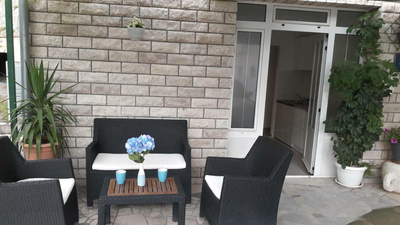 Apartments Villa Antony Drvenik  Dış mekan fotoğraf