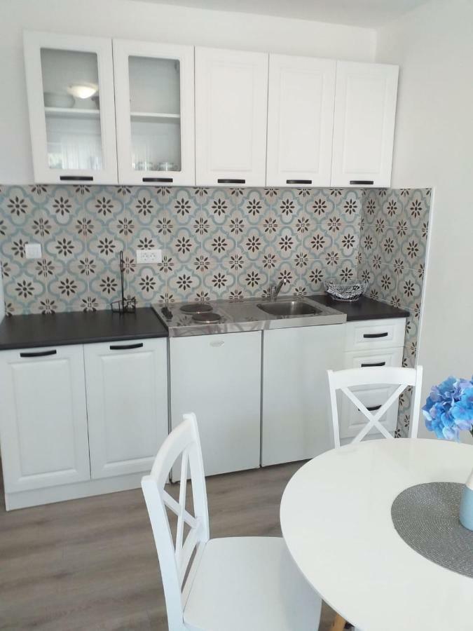 Apartments Villa Antony Drvenik  Dış mekan fotoğraf